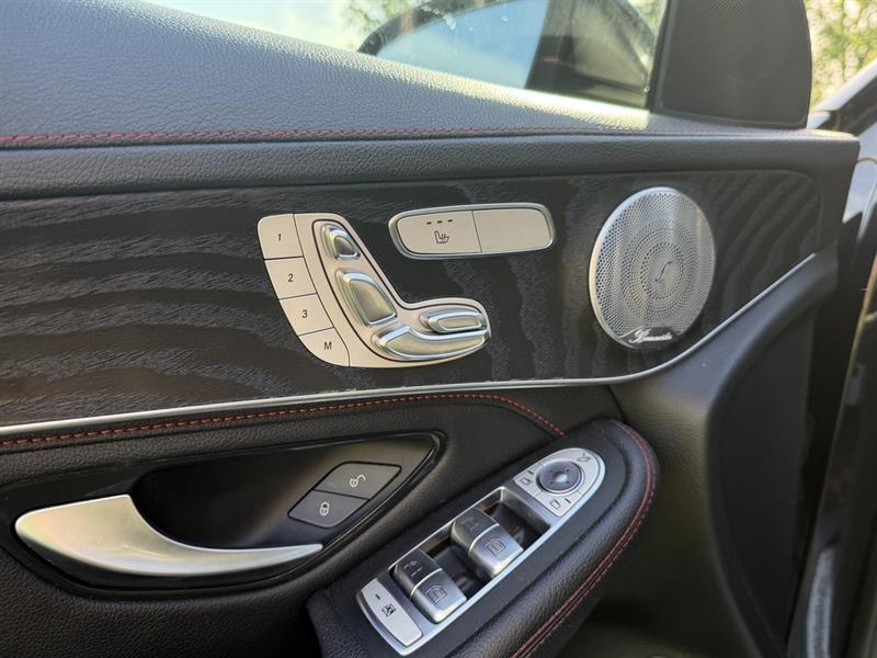 mercedes-benz GLC 2021 - 12