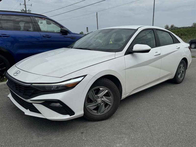 hyundai Elantra 2024