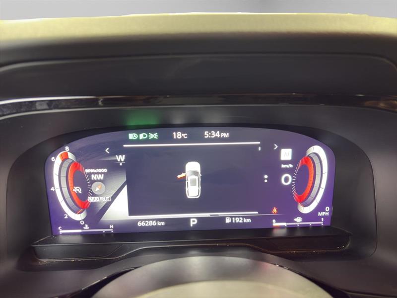 nissan Pathfinder 2023 - 16