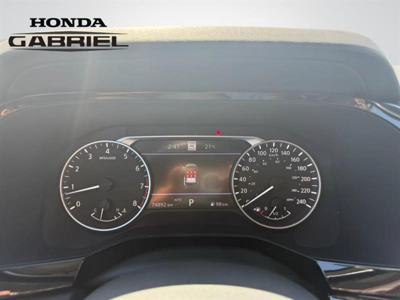 nissan Pathfinder 2022 - 17