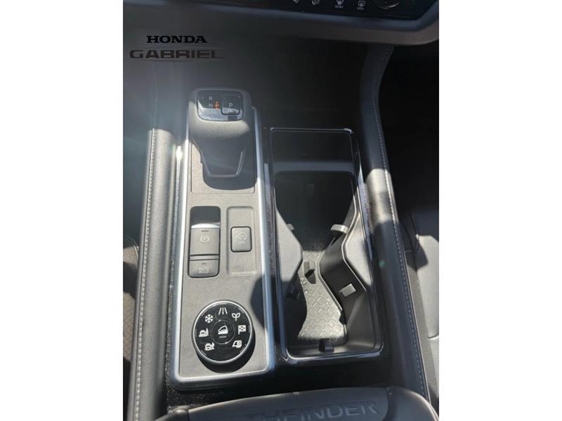 nissan Pathfinder 2022 - 20
