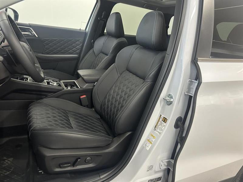 mitsubishi Outlander rechargeable 2025 - 11