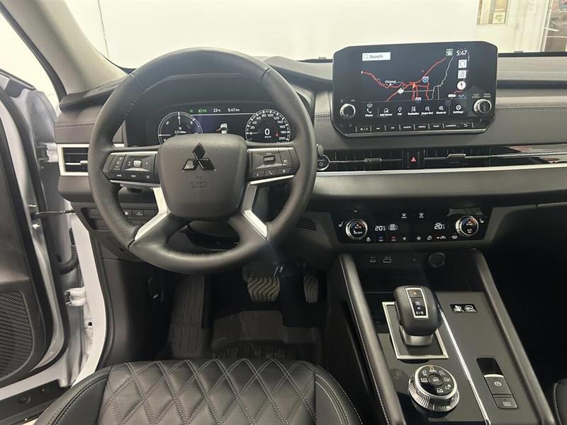 mitsubishi Outlander rechargeable 2025 - 14