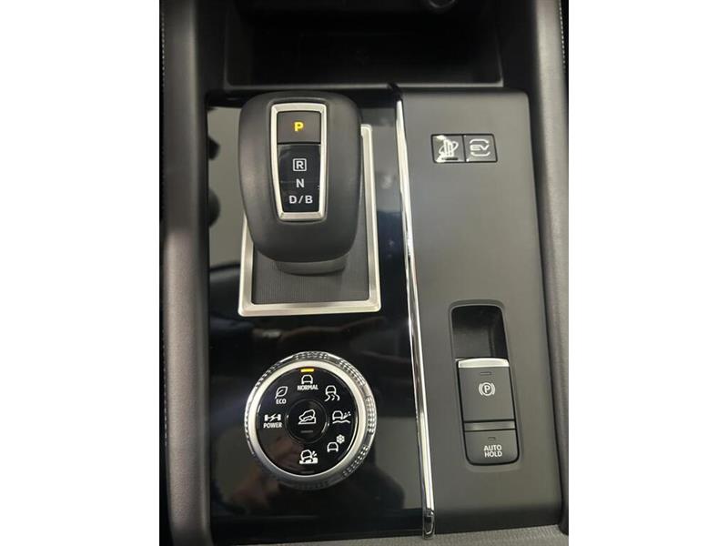 mitsubishi Outlander rechargeable 2025 - 19