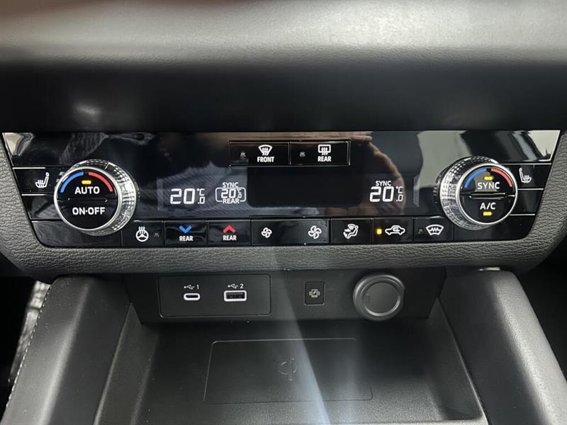 mitsubishi Outlander rechargeable 2025 - 20