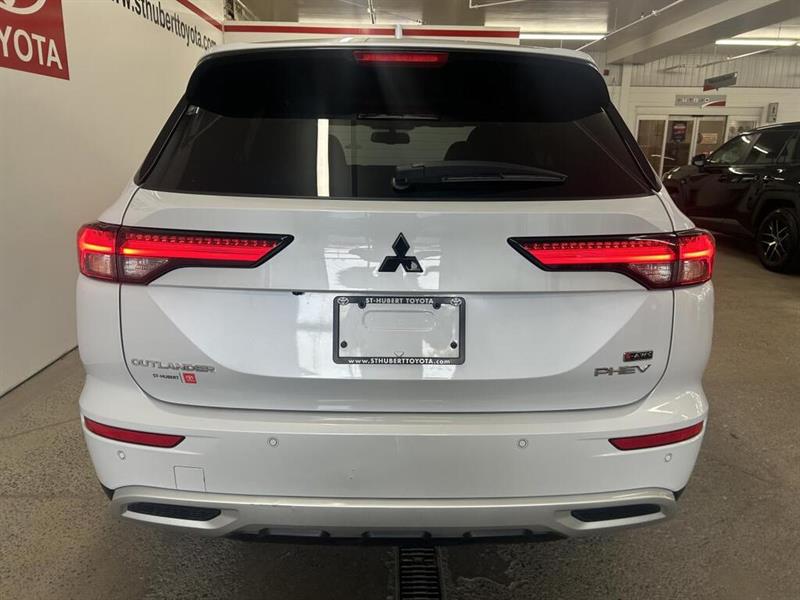 mitsubishi Outlander rechargeable 2025 - 23