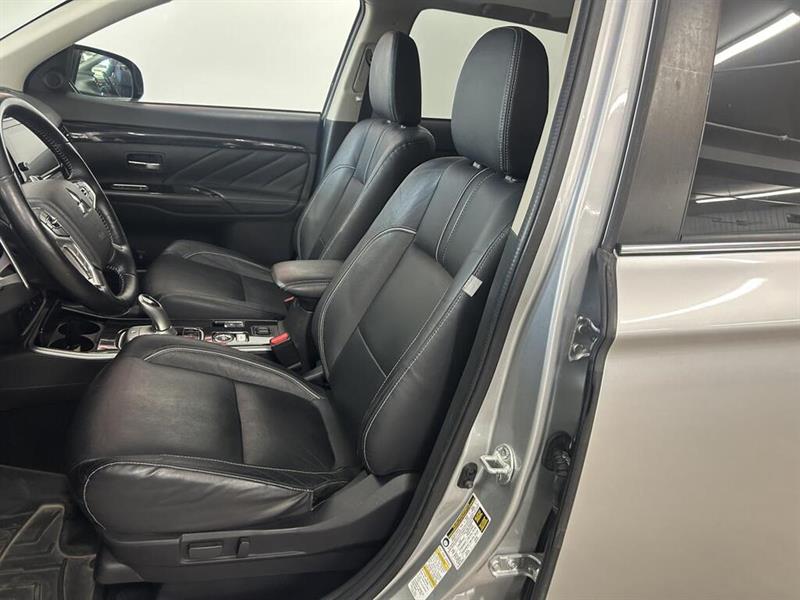 mitsubishi Outlander rechargeable 2018 - 9