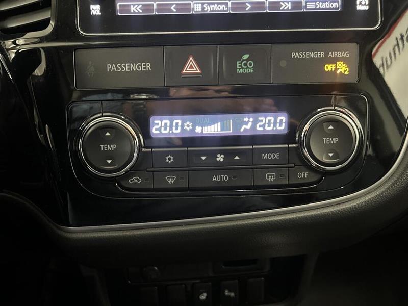 mitsubishi Outlander rechargeable 2018 - 16