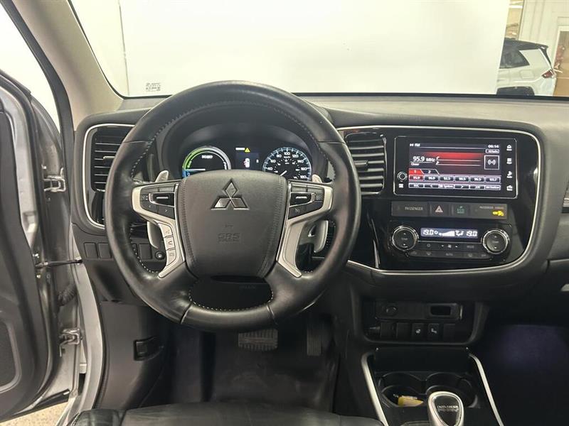 mitsubishi Outlander rechargeable 2018 - 18
