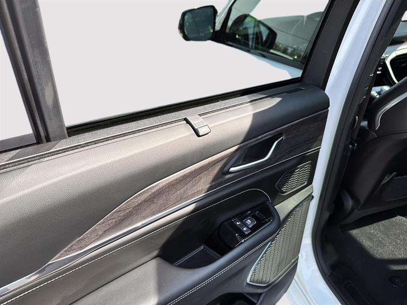 jeep Grand Cherokee 2023 - 22