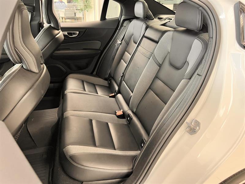 volvo S60 2021 - 11