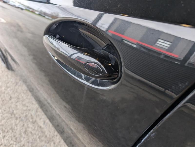 bmw 330I 2023 - 13
