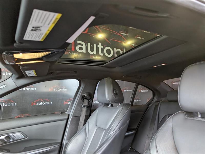 bmw 330I 2023 - 16