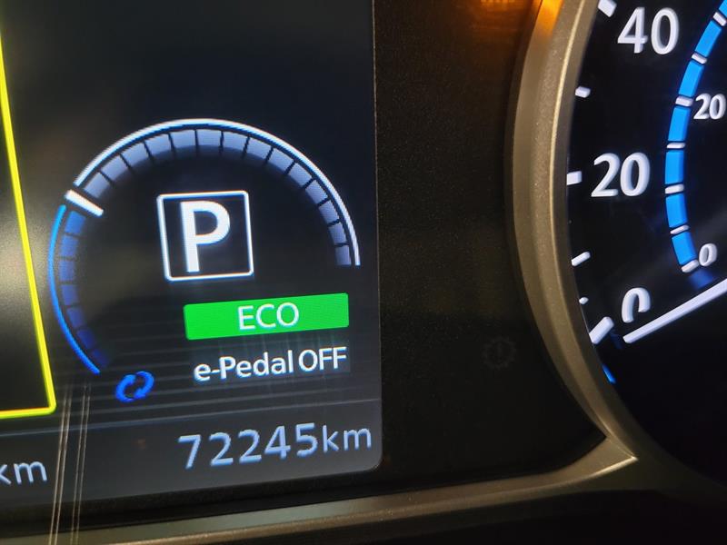 nissan LEAF 2023 - 17
