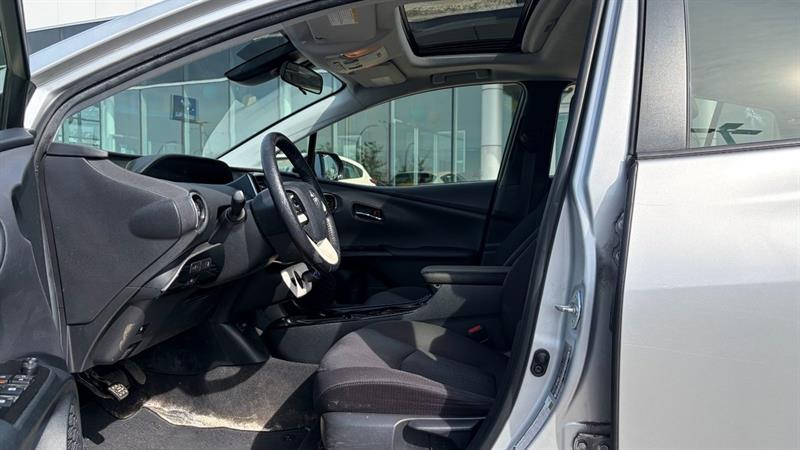 toyota Prius 2017 - 10