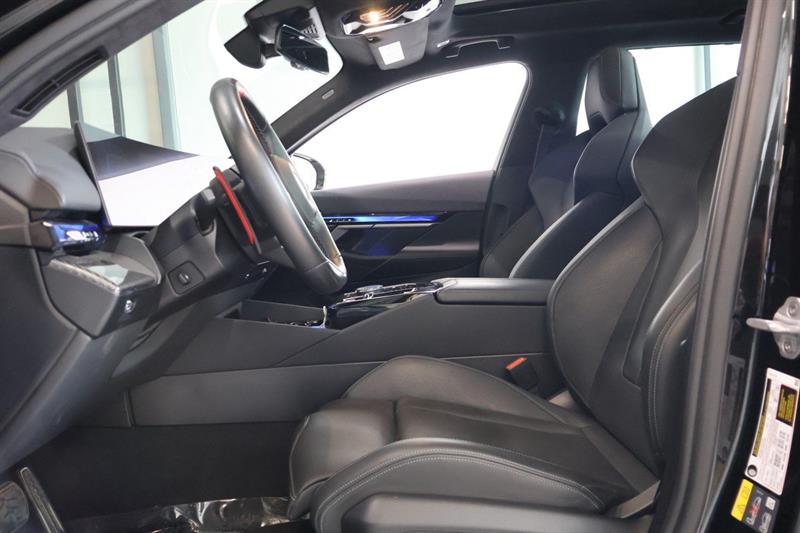 bmw M5 2025 - 6