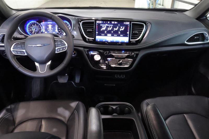 chrysler Pacifica 2025 - 9