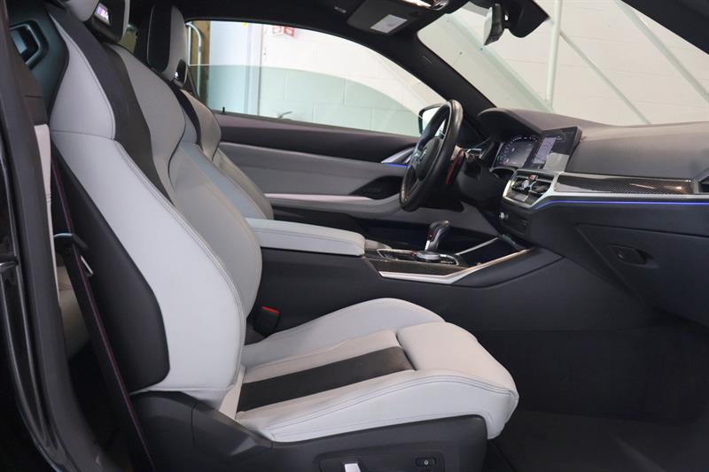 bmw M4 2022 - 21