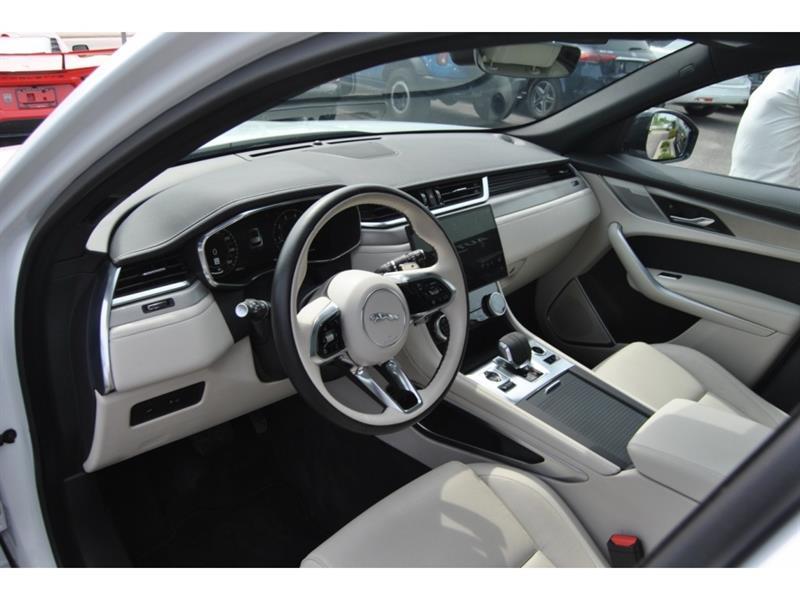 jaguar F-PACE 2025 - 13