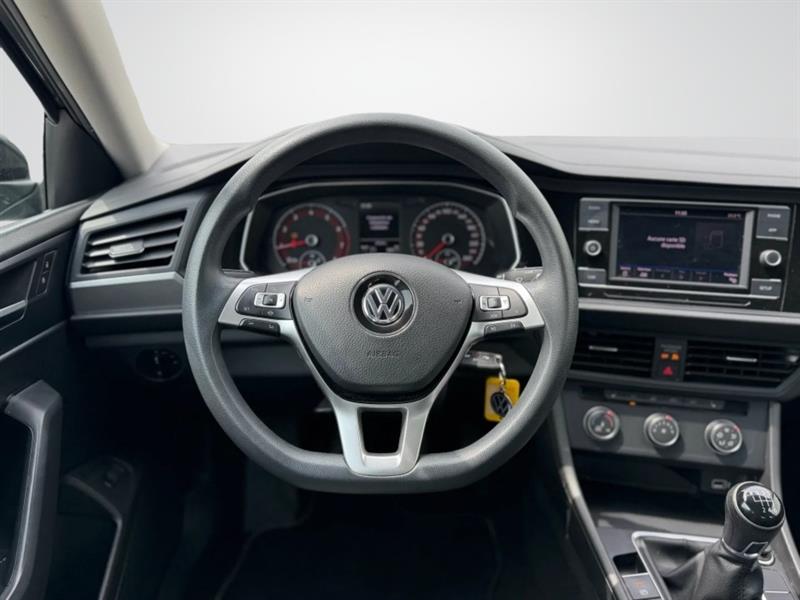 volkswagen Jetta 2019 - 13