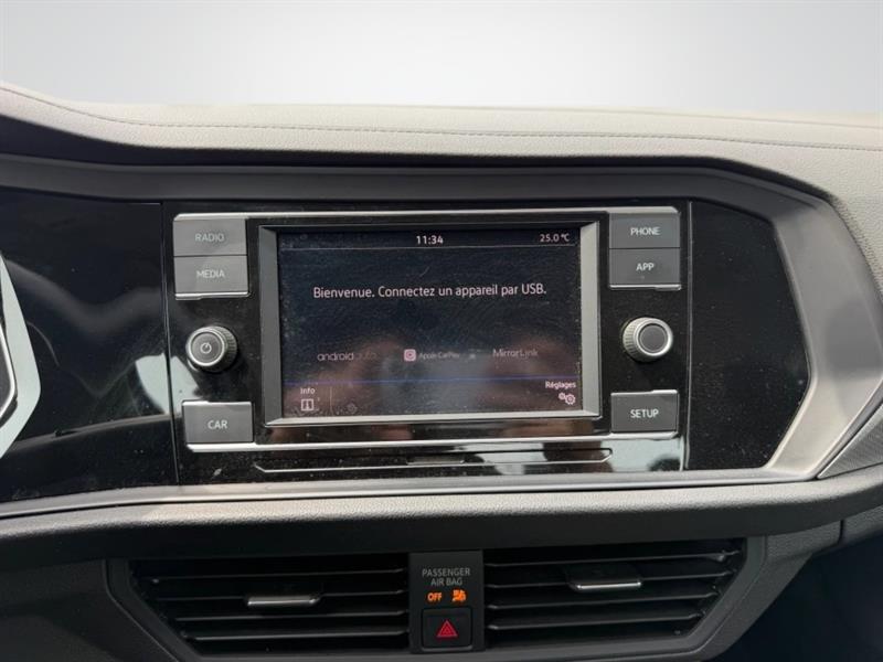 volkswagen Jetta 2019 - 16