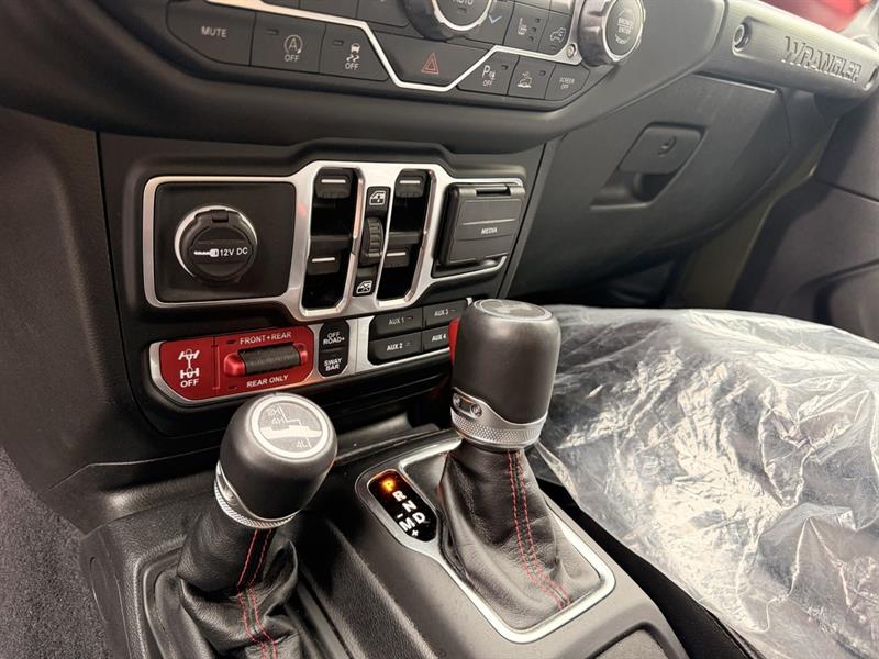 jeep Wrangler 2023 - 12