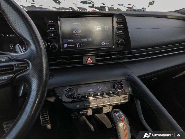hyundai Elantra 2022 - 18