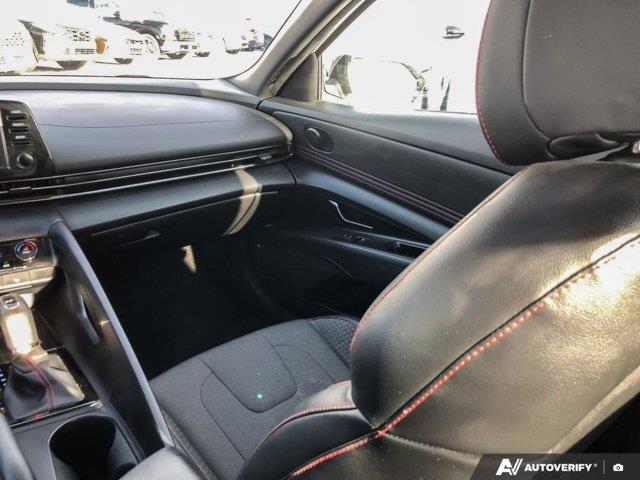 hyundai Elantra 2022 - 24