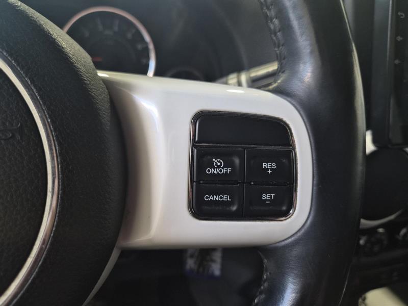 jeep Wrangler 2015 - 13