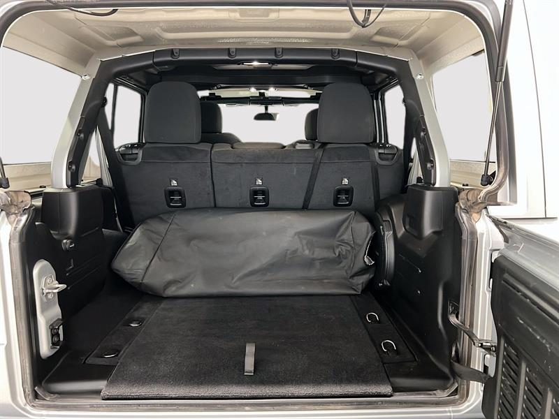 jeep Wrangler 2023 - 12