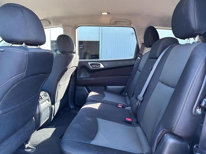 nissan Pathfinder 2017 - 15