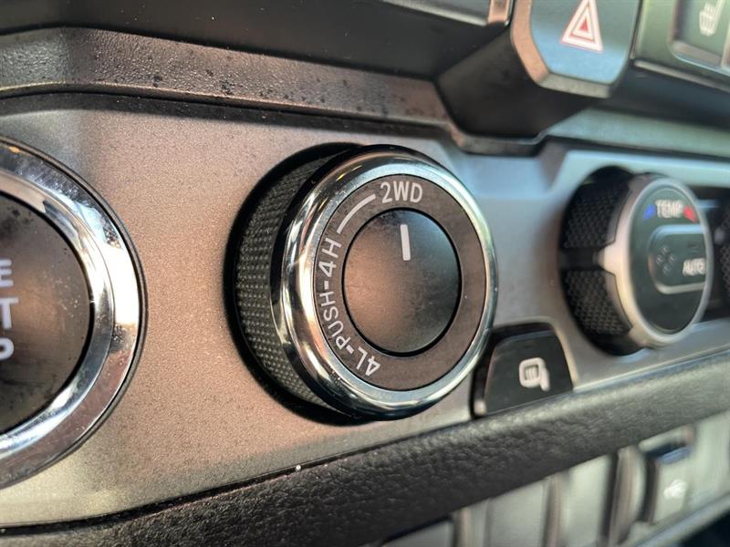 toyota Tacoma 2023 - 23