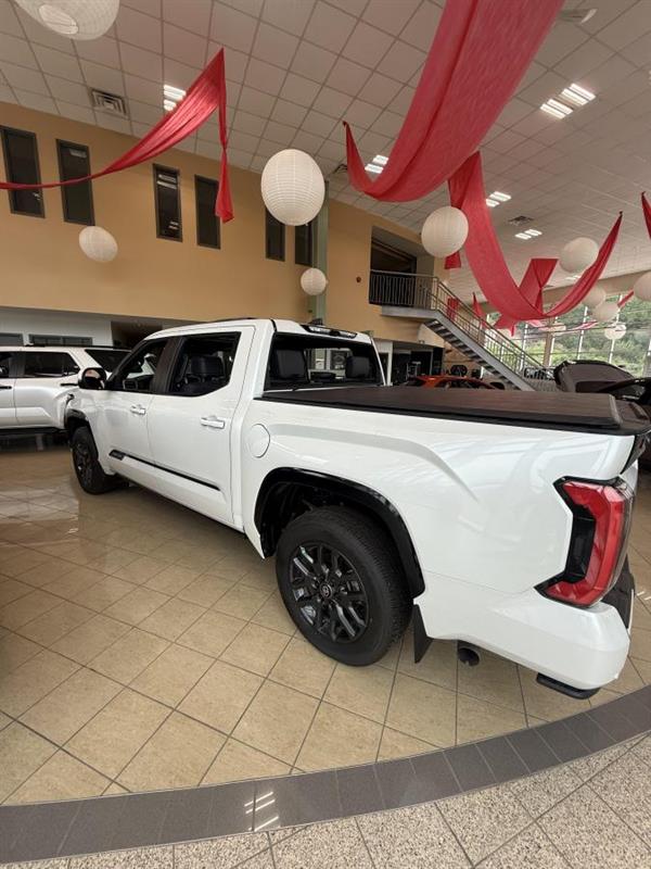 toyota Tundra Hybrid 2026 - 4