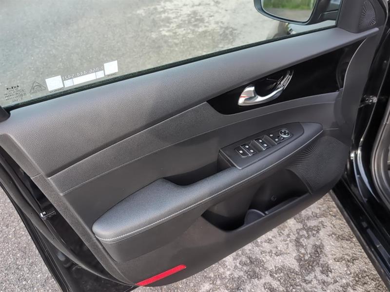 kia Forte 2024 - 15