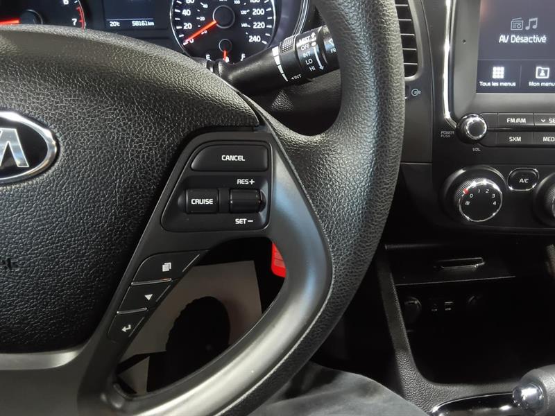kia Forte 2017 - 32