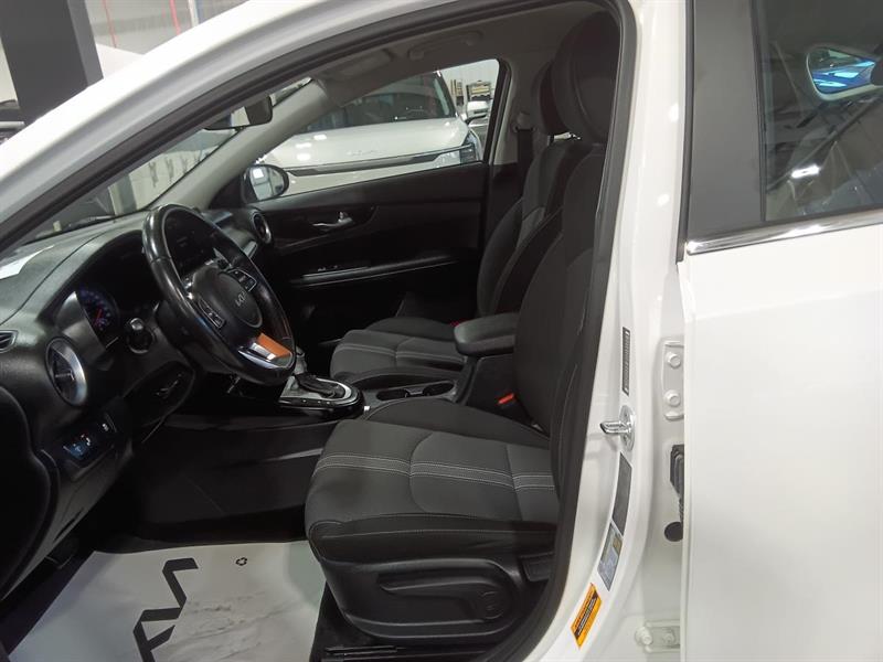kia Forte5 2022 - 21