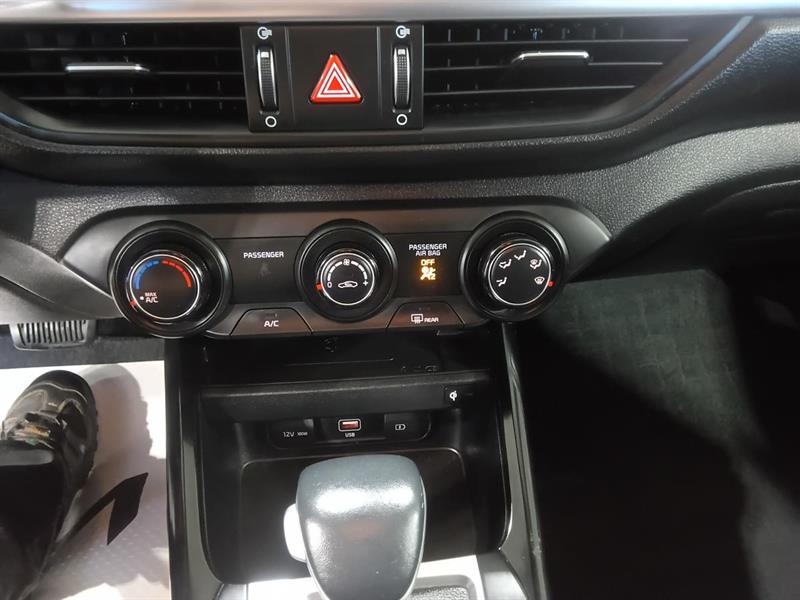 kia Forte5 2022 - 27
