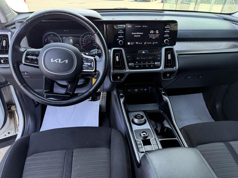 kia Sorento 2022 - 16