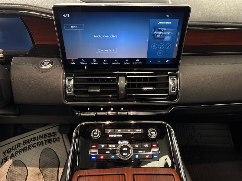 lincoln Navigator L 2022 - 22