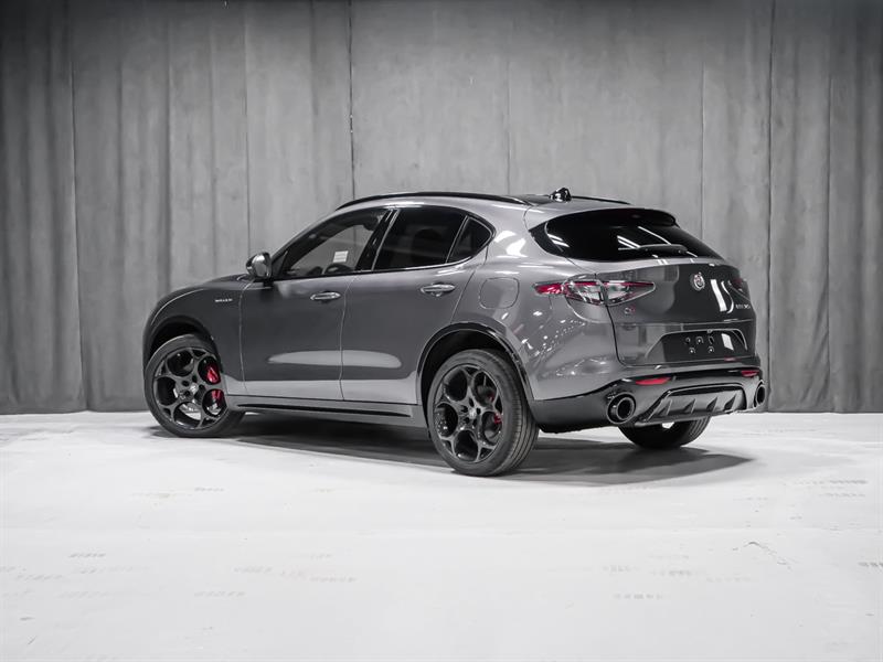 alfa romeo Stelvio 2026 - 4