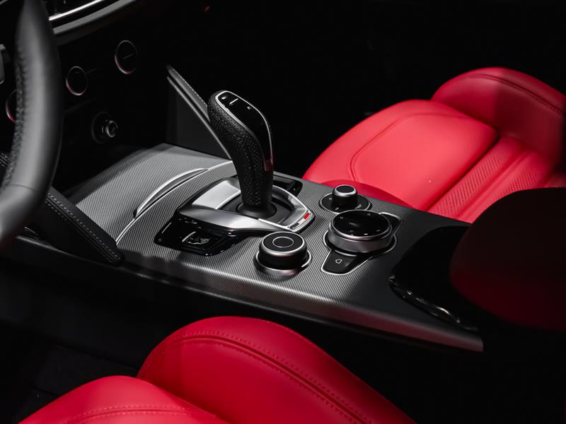 alfa romeo Stelvio 2026 - 8