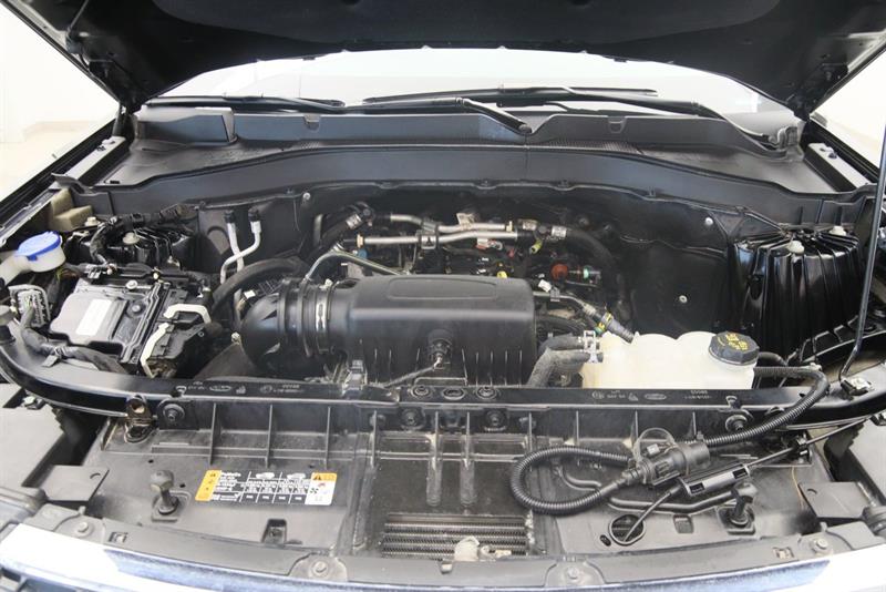 ford Explorer 2023 - 16