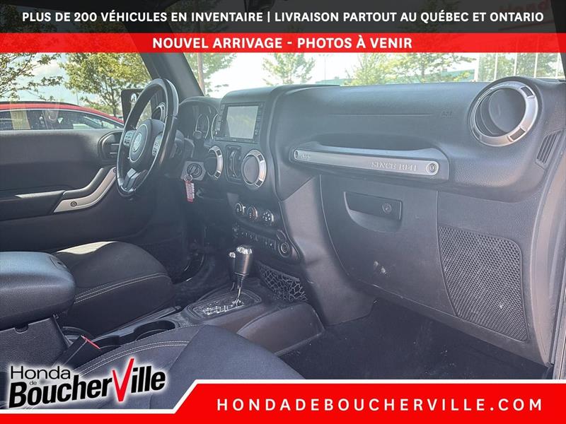 jeep Wrangler Unlimited 2016 - 21