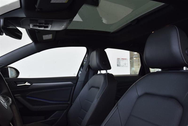 volkswagen Jetta 2023 - 8