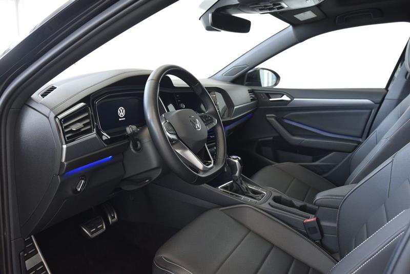 volkswagen Jetta 2023 - 9