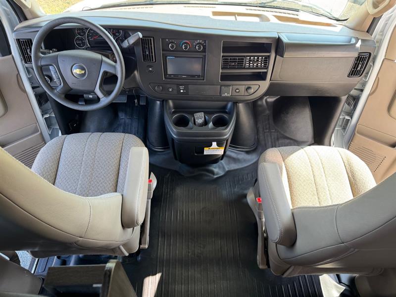 chevrolet Express Commercial Cutaway 2022 - 21