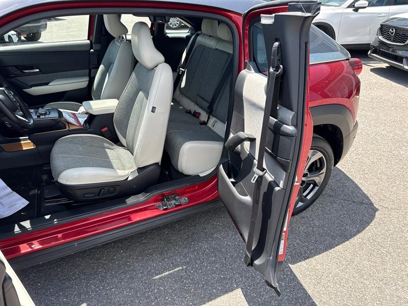 mazda MX-30 EV 2022 - 28