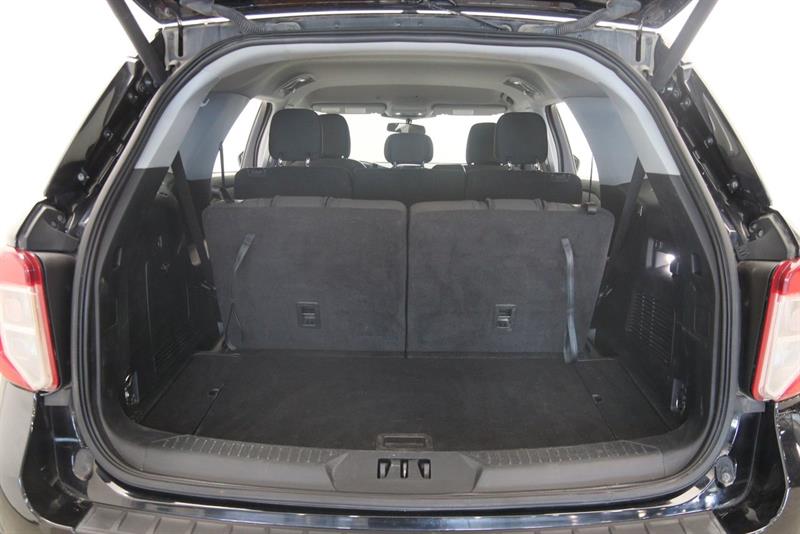 ford Explorer 2023 - 18
