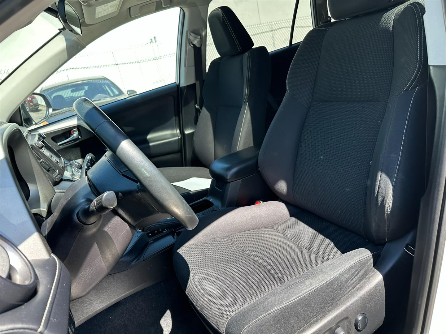 toyota RAV4 2017 - 9