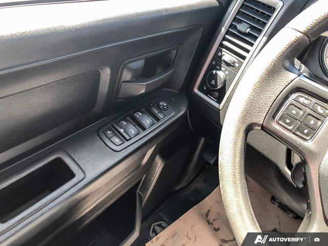 ram 1500 Classic 2023 - 16